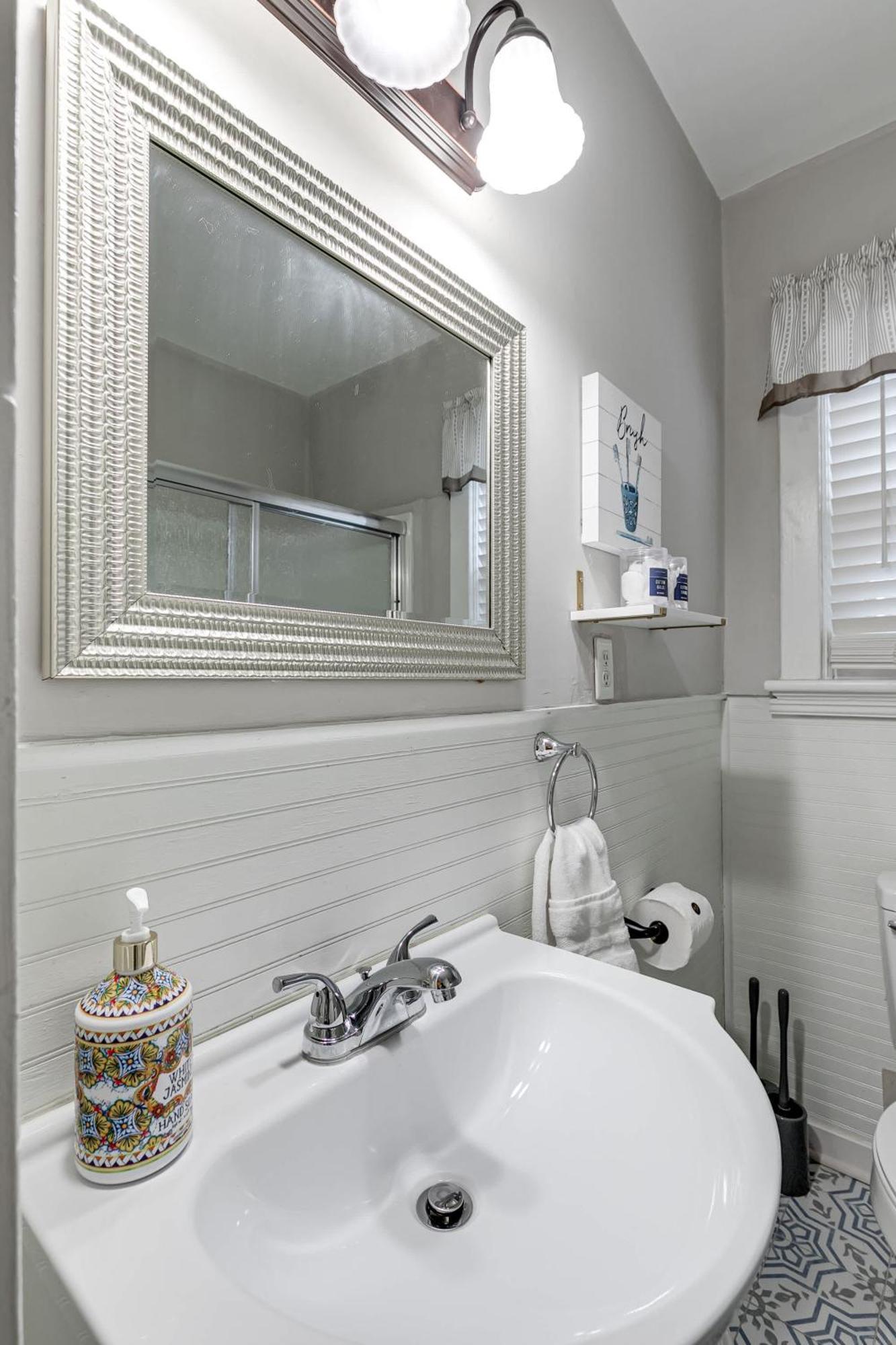 Grand2 4br Family In Scotts' Addition * Richmond