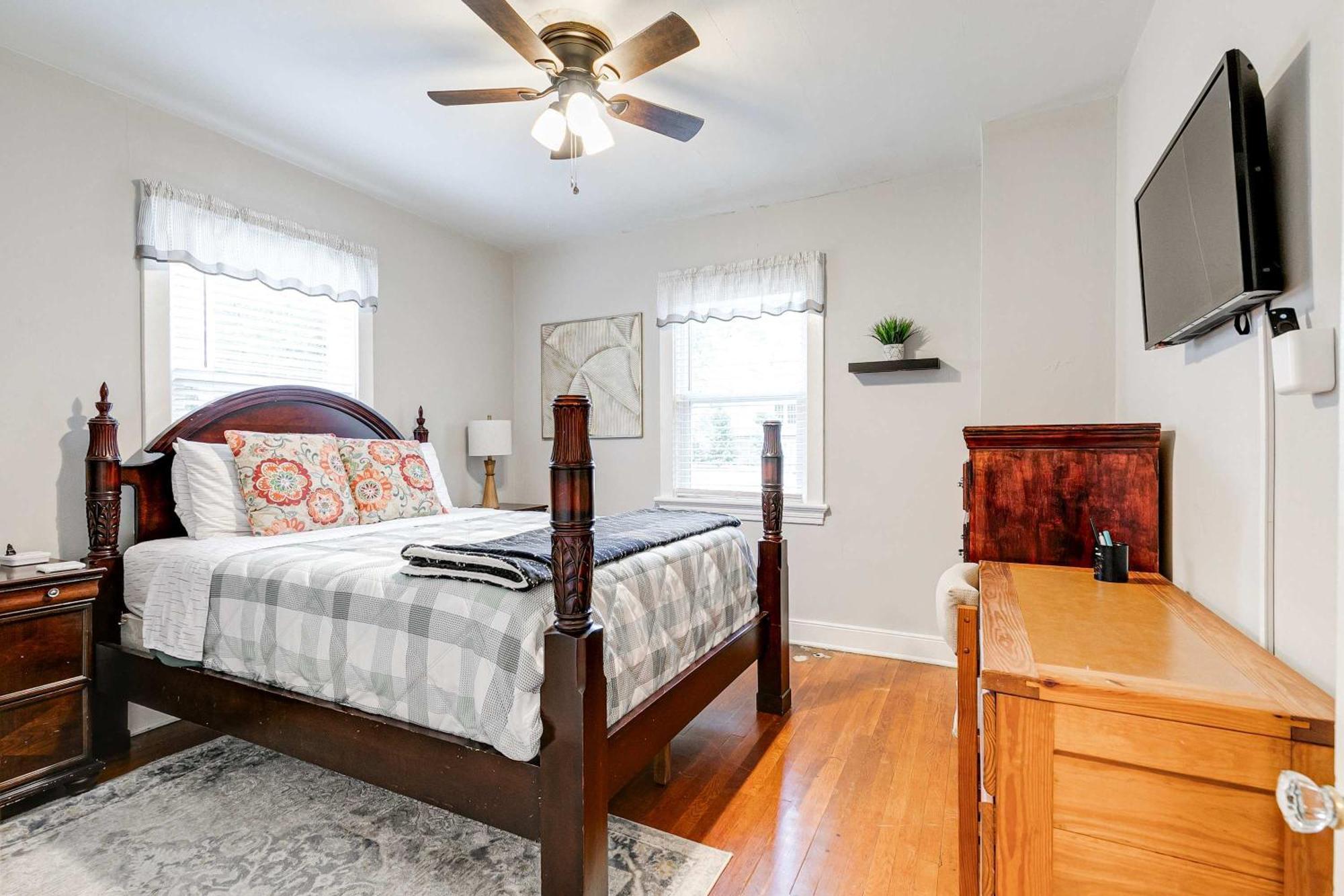 Grand2 4br Family In Scotts' Addition * Richmond